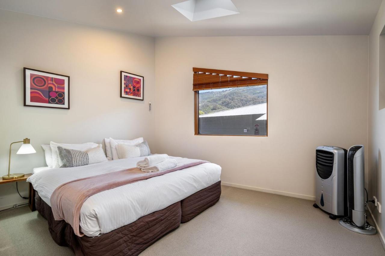 Snow Stream 2 Bedroom And Loft With Gas Fire Balcony And Garage Parking Thredbo Exterior foto